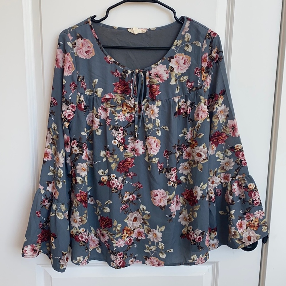 Floral bell sleeve top